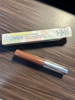 Clinique Just Browsing Brush-On Styling Mousse 02 LIGHT BROWN - 0.07 Oz. / 2mL